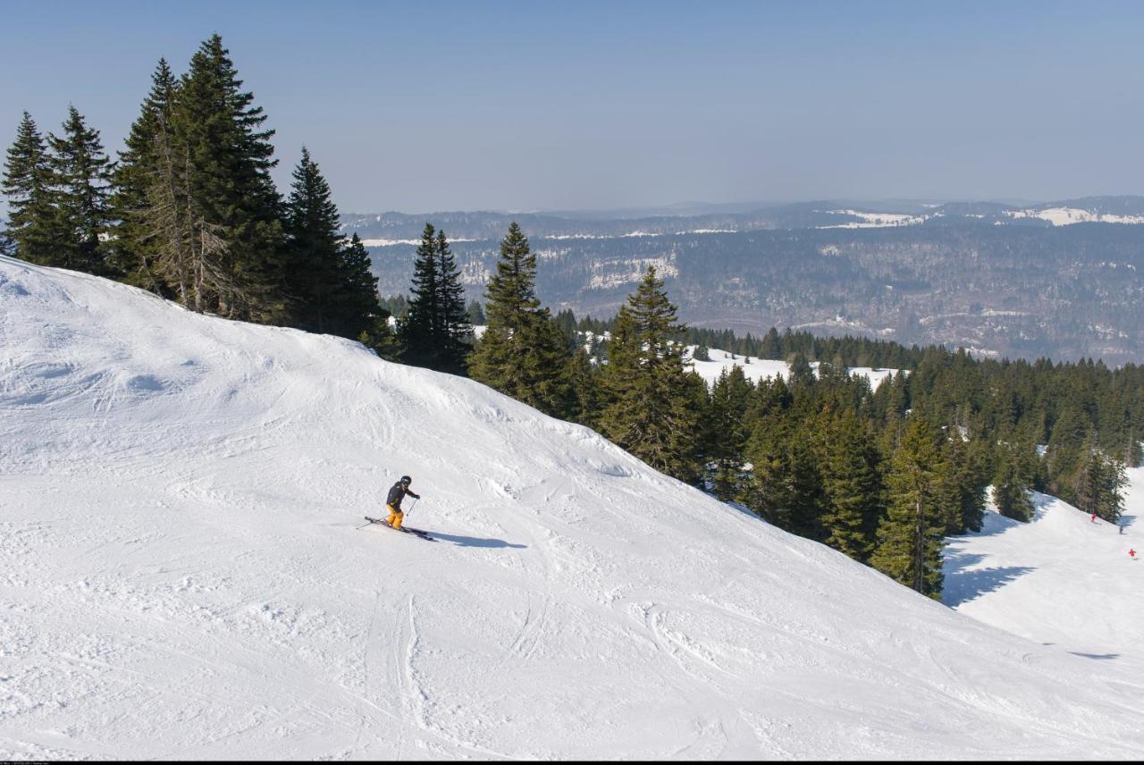 ホテル Vvf Les Monts Jura Lélex エクステリア 写真